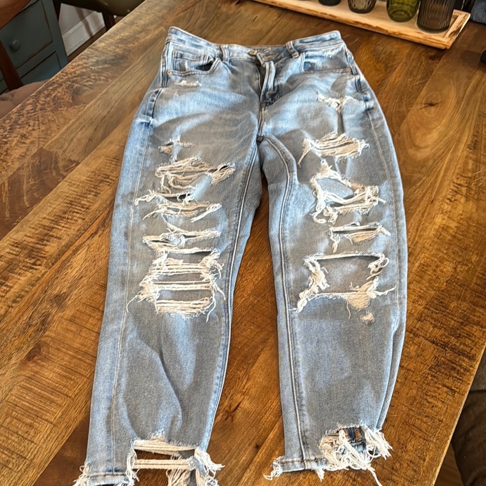 American Eagle Outfitters Women's Blue “Mom “ Jeans